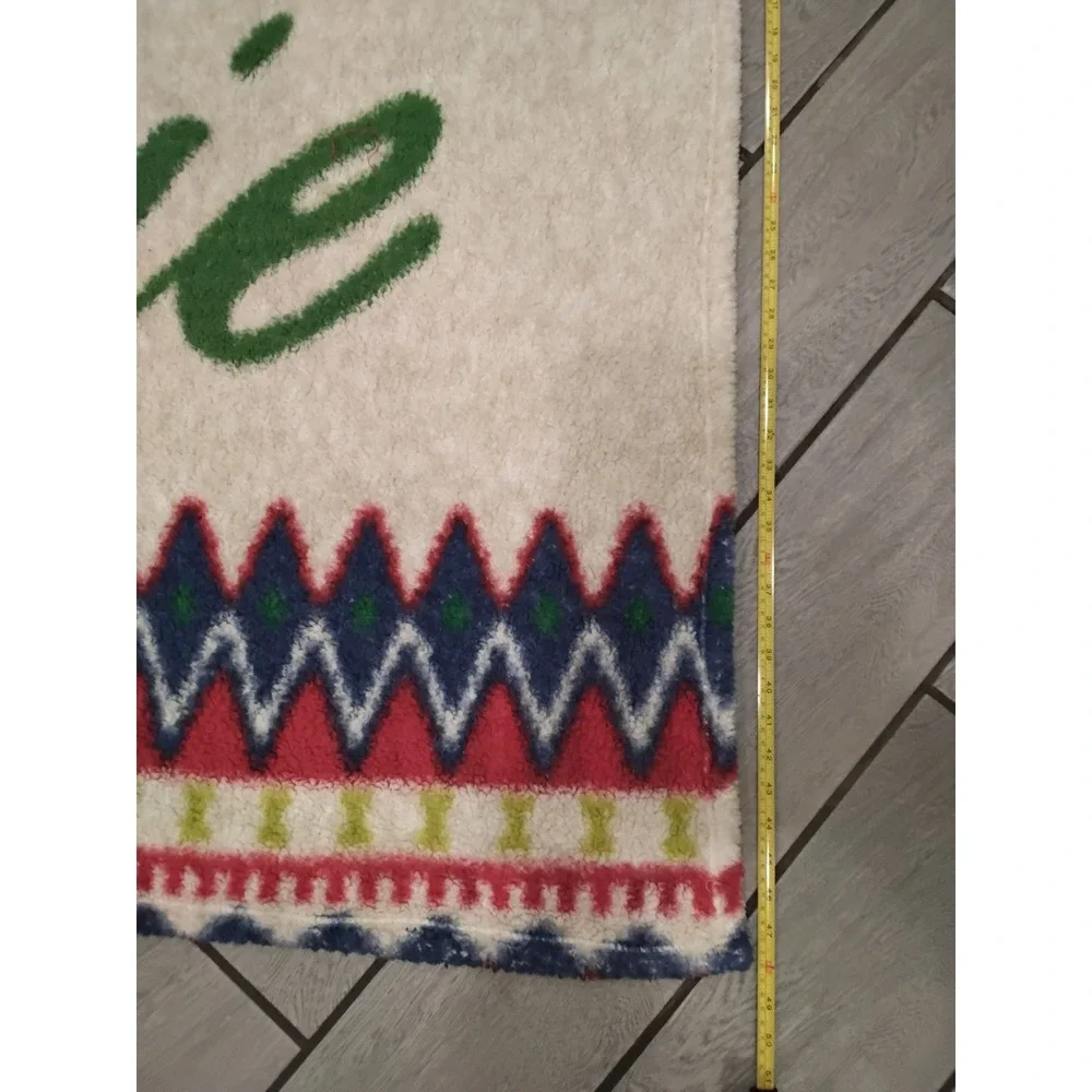 Aerie Sherpa Throw Blanket Cream Green‎ Geometric Pattern Cozy